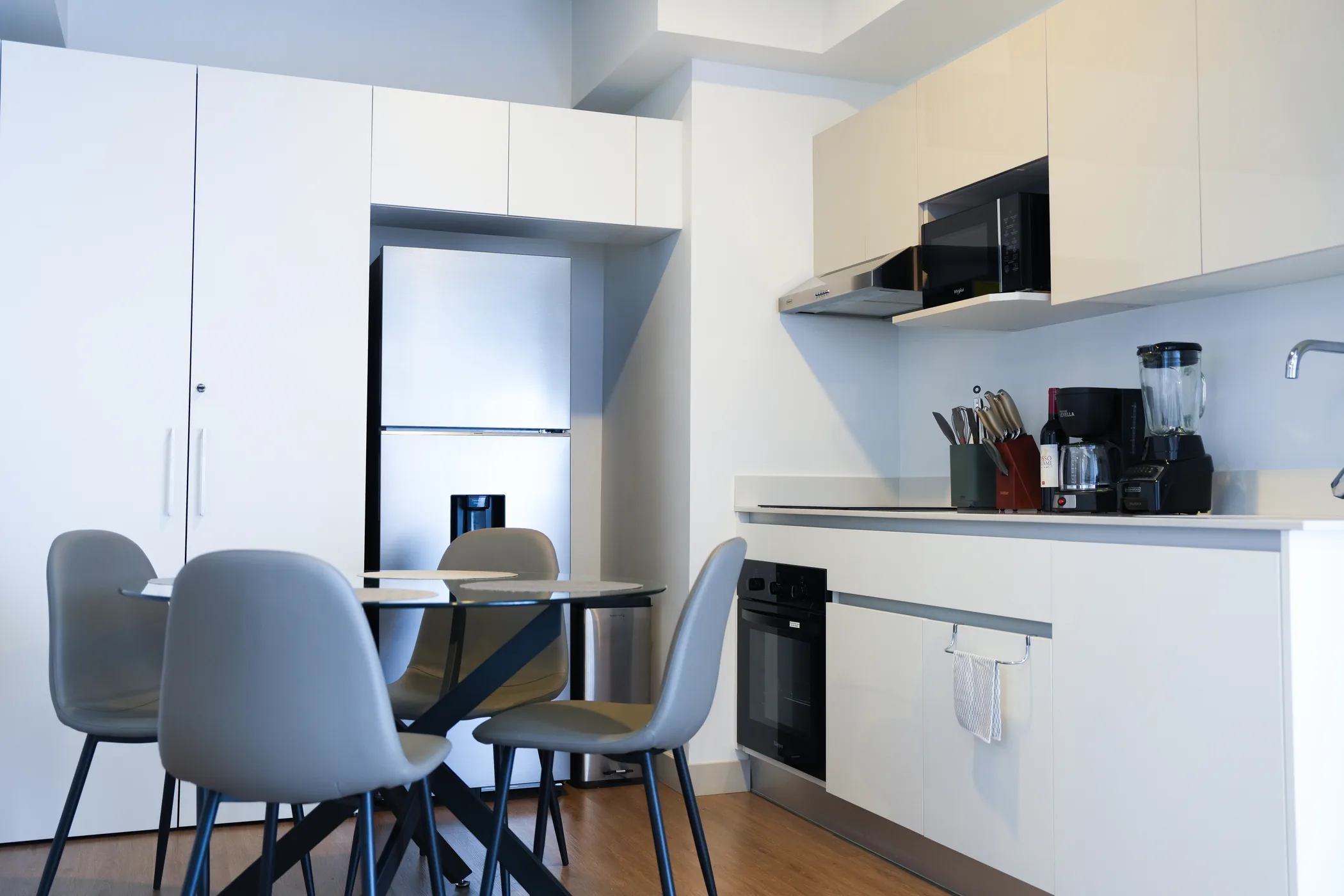 Cocina y comedor del apartamento 812